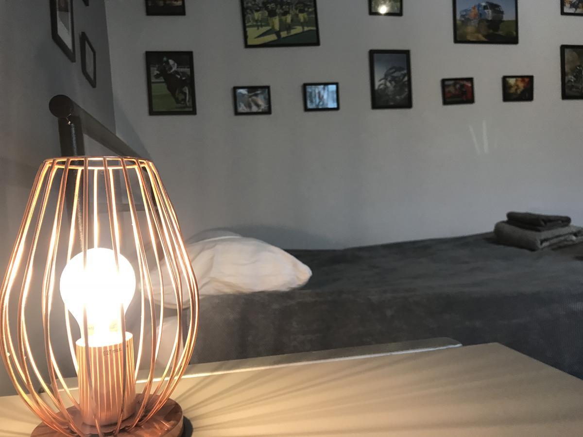 Sportowy Apartament Nad Jeziorem Apartment ออลชติน ภายนอก รูปภาพ