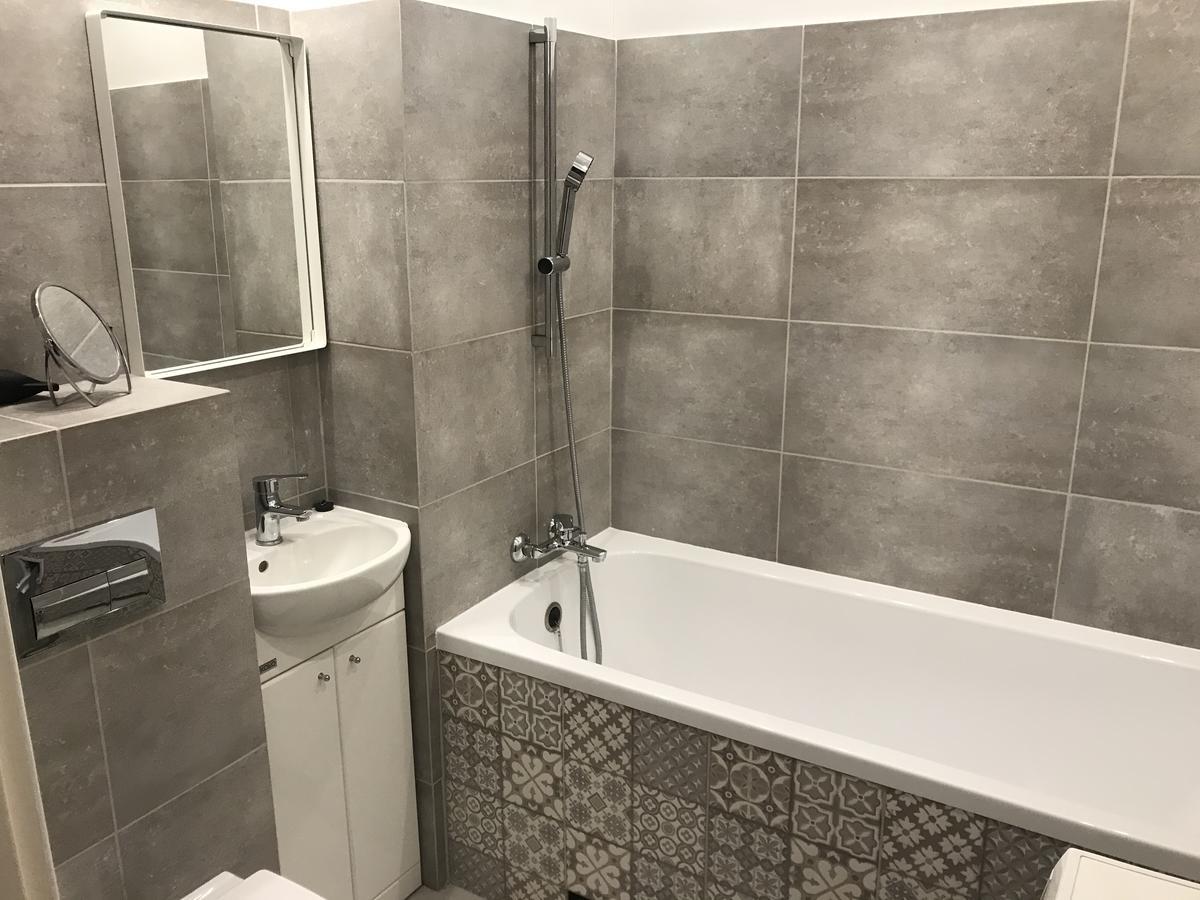 Sportowy Apartament Nad Jeziorem Apartment ออลชติน ภายนอก รูปภาพ